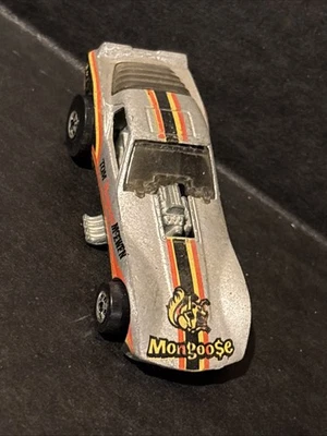 Vintage 1977 Hot Wheels Mongoose Corvette Funny Car Dragster Tom McEwen Diecast - Imagem 1 de 4