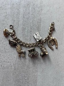 Vintage Monet Loaded Bettelarmband 7 Charms vergoldet? Hat Gebrauchsspuren! LESEN H3 - Bild 1 von 24