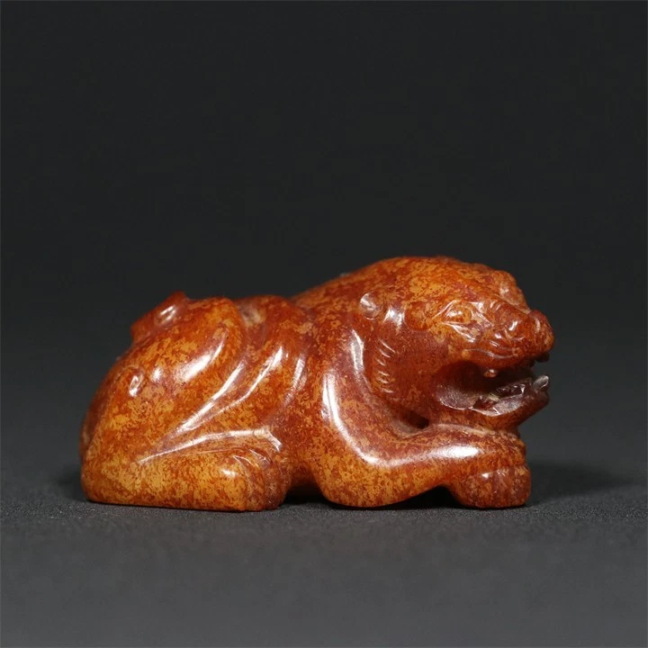 Antique Chinese Han Dynasty Jade tiger ornament/Handheld jade tiger figurine‌ - Image 1 of 4