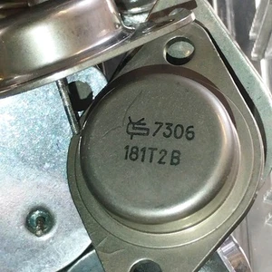 181T2B Transistor NOS 181 T2B 1 Pcs Fr T11 - Imagen 1 de 1