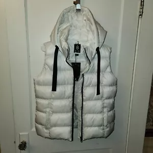 S & S Saint and Sinner Medium white puffer vest jacket NWT - Picture 1 of 4