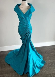 Elegante vestido largo de seda verde talla 10 de Tadashi Shoji para mujer - Imagen 1 de 9