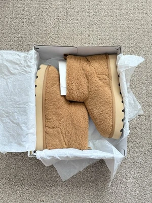 NEW Michael Kors Winnie Bootie Tan Curly Shearling Winter Boots Size 11 Women - Image 1 of 4