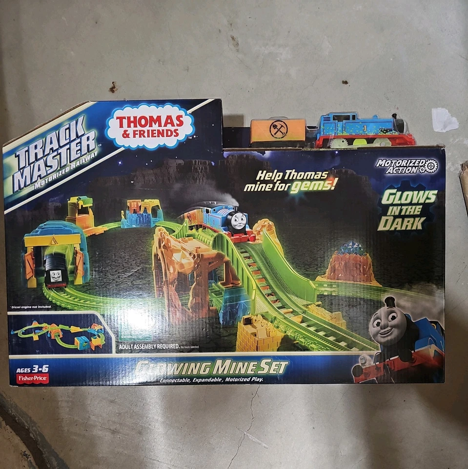NUEVO Thomas Friends TrackMaster Glowing Mine Set Motorizado Brilla en la Oscuridad Nuevo en Caja Foto 1 de 1