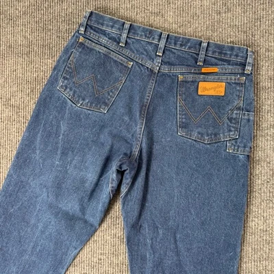 Pantalones de trabajo Wrangler FR Jeans para hombre 36x32 resistentes al fuego azul denim calce relajado Foto 1 de 4