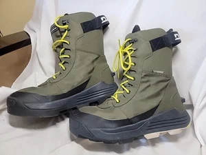 Dakine Liftie Lite Size 9 Winter Snow Boots Hiking Waterproof -Barely Used - Picture 1 of 4