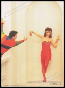 Gianni Versace Parfums 1980s Print Advertisement Ad 1982 Legs Model Apple - Picture 1 of 1