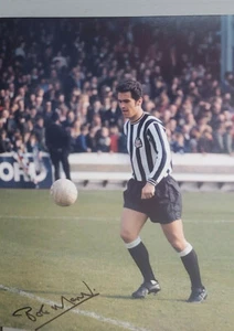BOBBY MONCUR  NEWCASTLE #3 SIGNED PROFESSIONAL 10X8 PHOTO COA-OFFERS ACCEPTED  - Picture 1 of 2