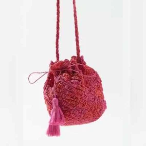 Urban Outfitters Bermuda Bucket Raffia Crossbody Bag NWOT Pink /Orange - Picture 1 of 5