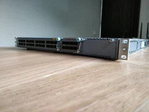 Juniper QFX5100-24Q-3AFI switch 24x QSFP+ and 8x SFP+ module w/ 2x dual 650W PSU - Afbeelding 1 van 6