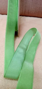 RIBBON VELVET FRANCE 10 Yds.Vtg.1" Mint Green TAFFETA Back Woven Edge All Rayon - Picture 1 of 6