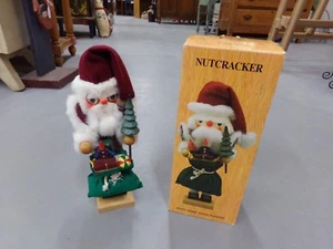 Wooden Santa Claus Toys R. Kringle International Silver Christmas Nutcracker - Picture 1 of 6
