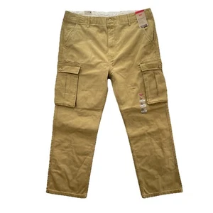 Levi's Ace Cargos Pants Men's 40x30 Beige Preppy Relaxed Slight Taper Leg Cotton - Picture 1 of 12