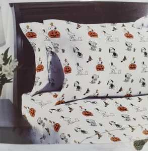New Snoopy Sheet Set Queen Size Halloween Pumpkin Mummy Woodstock Peanut 4 Pc - Picture 1 of 14