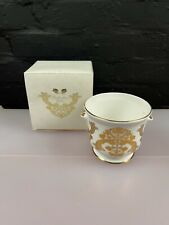 Buckingham Palace Souvenir Planter in White and Gold 4.5" Wide 4" High Boxed