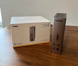CalDigit TS4 Thunderbolt 4 Dock - Photo 1/5
