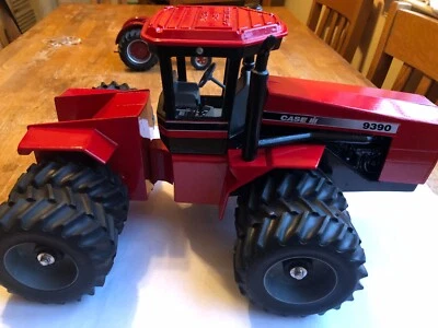 Case IH 9390 Collector's Edition four 4-wheel drive by Scale Models 1/16 scale - Image 1 of 4