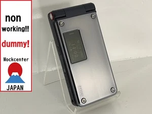 【Factice !】 Panasonic W52P (couleur noir) au-japon téléphone portable qui ne fonctionne pas - Photo 1 sur 3