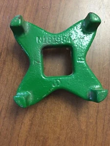 John Deere Bracket - N181984 - Picture 1 of 3