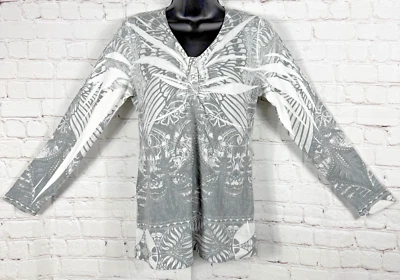 Camisa de Colección Suzie Estampado Gótico Para Mujer Pequeña Blanca y Gris Manga Larga A Presión Foto 1 de 4