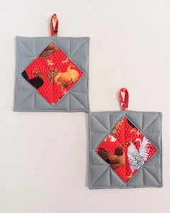 ROOSTERS!! FREE SHIPPING!! Handmade Set of 2 Quilted Potholders. 8" Sq. - Picture 1 of 1