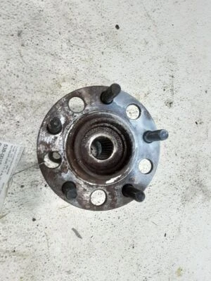 Buje de rueda trasero usado se adapta a: Jeep Compass 2011 frenos de disco traseros AWD grado trasero A Foto 1 de 4