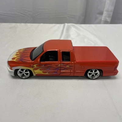 Dodge Ram 1500 2002 cabina y media deportiva naranja púrpura llamas, ¡ver fotos! Foto 1 de 4