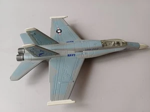 Nuovo modello Ray 1:72 rifinito in plastica McDonnell Doulgas F18 Hornet US Navy - Foto 1 di 5