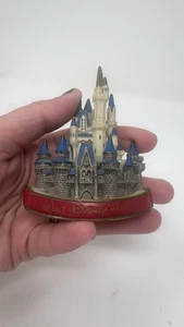 Walt Disney World Magic Kingdom Cinderella 3D Rubber Castle Magnet - Picture 1 of 3