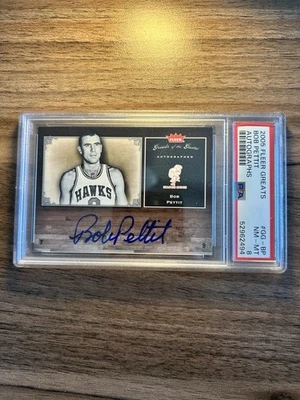 2005 Fleer Greats Bob Pettit Auto PSA 8 - Image 1 of 2