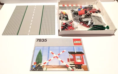 Vintage LEGO 7835 Train Manual Road Crossing (100% Complete With Sealed Bags) - Image 1 of 4