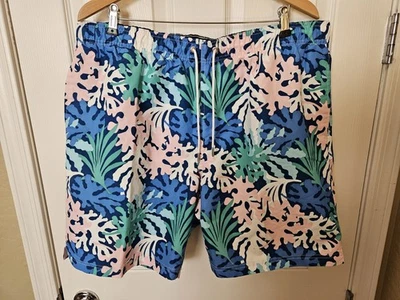 Lands' End Men's Lined Swim Trunks, Coral Design, Drawstring, Size XL (40/42) - Image 1 of 4