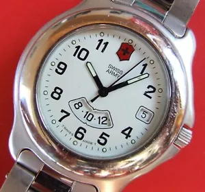 SWISS ARMY~Men ClaSSiC OFFICERS 1884 Rare DUAL TIME GMT+White Dial+OEM Bracelet - Picture 1 of 13