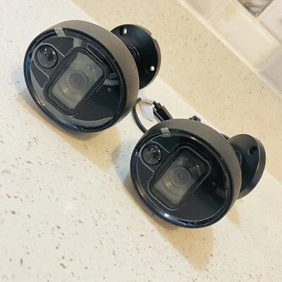 Lote de 2 cámaras PIR de seguridad Q-See QCA8091B 2MP analógicas HD Bullet excelentes Foto 1 de 4