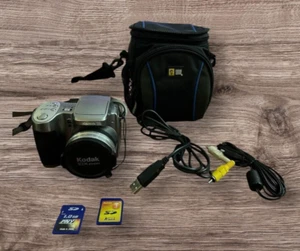 Kodak EasyShare Z740 5.0MP Digital Camera 10X Optical Zoom + SD cards + Cables - Picture 1 of 6