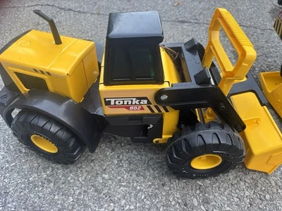 Tractor Funrise Hasbro Tonka 838 cargador frontal metal M-7457-1 Foto 1 de 4