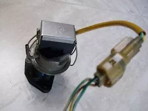 1990-1993 ACURA INTEGRA EGR VALVE DENSO OEM 90 91 92 93 - Picture 1 of 3
