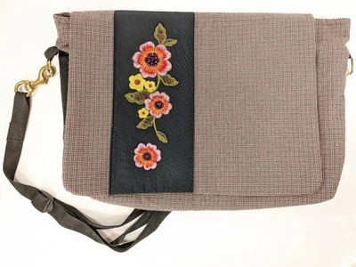 Bolso Mensajero Hecho a Mano Bordado 18.5" De Colección Aspecto Sarga Flores Y2K Floral Foto 1 de 4