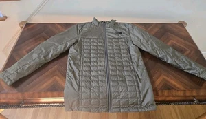 The North Face palla termica piccola da donna verde kaki usata in ottime condizioni - Foto 1 di 14