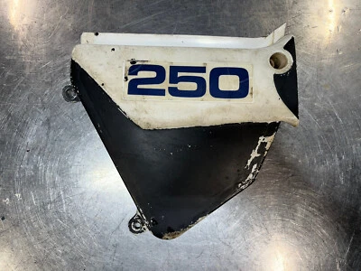 Yamaha YZ250 YZ 250 1985 filtro de aire tapa cubierta lateral caja de aire de plástico  Foto 1 de 4