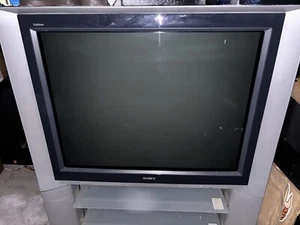 SONY TRINITRON KV-40XBR700 40” CRT TV with Original Stand! 1080p RARE TELEVISION - Picture 1 of 6