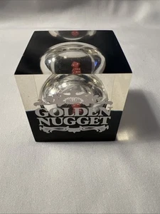 Cubo pisapapeles dados vintage de 2" MGM Vegas Casino Lucite - Imagen 1 de 6