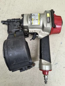 CN55 Chiodatrice Pneumatica Lato Bobina Industriale Portatile Pistola per Unghie 75psi-100psi - Foto 1 di 7