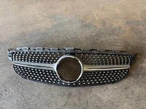2015 2016 2017 2018 MERCEDES C-CLASS AMG FRONT GRILLE W205 C200L C260L original - Picture 1 of 12