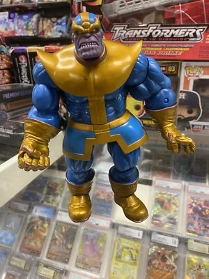 Diamond Select Toys Marvel Select Thanos Action Figure W/ Lady Death - Imagem 1 de 4