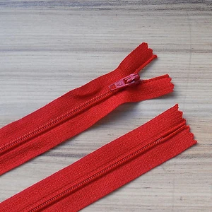 8" / 20 CM CLOSED END ZIP- AUTOLOCK- CHOOSE YOUR COLOUR INCL FREE UK P & P - Picture 1 of 9