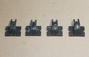 GENUINE MERCEDES-BENZ W126 C126 INSTRUMENT CLUSTER MOUNTING CLIP 4PCS DASH OEM - Picture 1 of 8