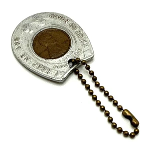 1952 Lincoln Cent Good Luck Empire State Building New York Souvenir Keychain - Picture 1 of 6