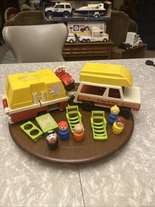 VTG Fisher Price Little People Family Car Jeep Pop-Up Camper Set #992 1979 - Picture 1 of 18