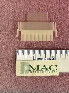 1-480460-0 8 PIN CMNL PLUG HOUSING 1.475" WIDTH AMP (LOT OF 5) - Picture 1 of 4